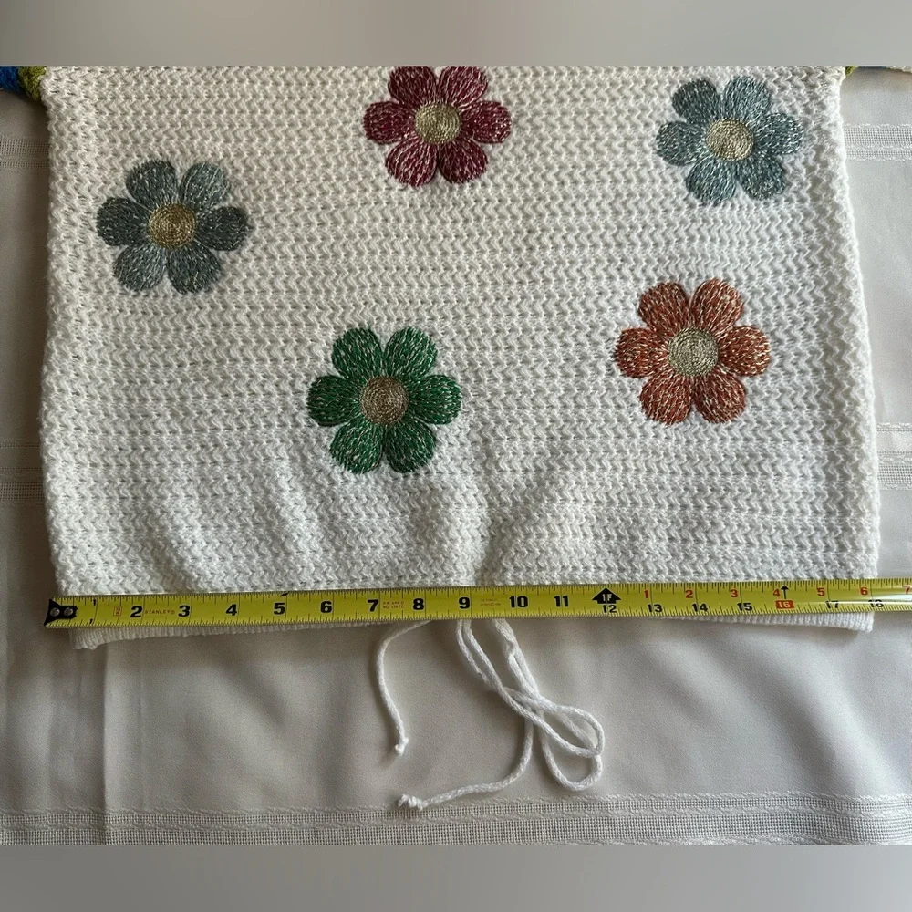 Mello Floral Knit Women's Sweater - White - Picture 7 of 15